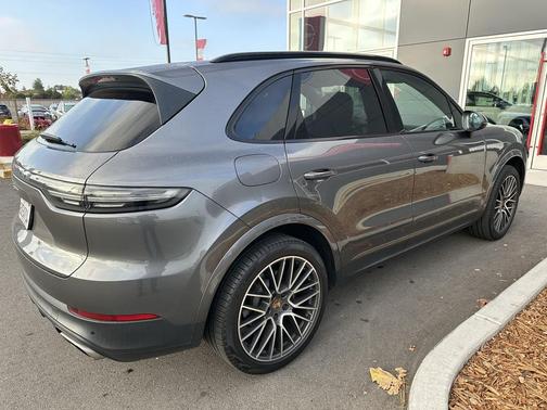 2019 Porsche Cayenne Cayenne