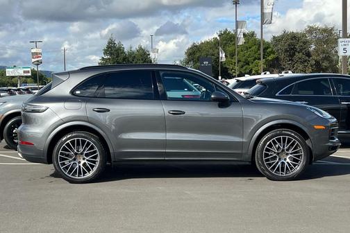 2019 Porsche Cayenne Cayenne