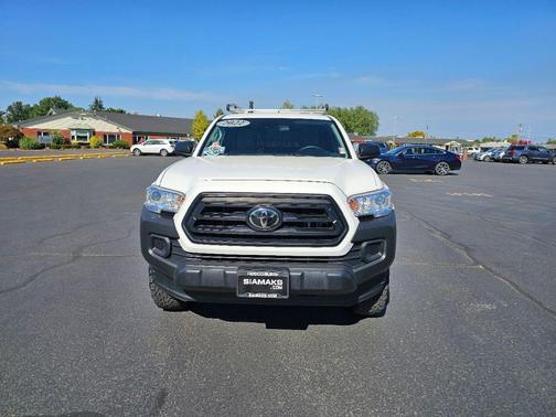 2022 Toyota Tacoma SR