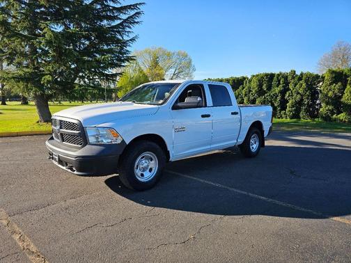 Bright White Clearcoat 2015 RAM 1500 Tradesman