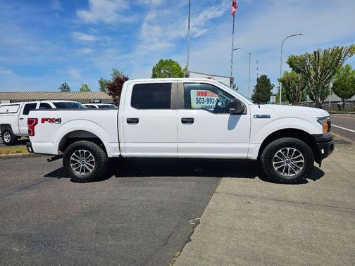 Oxford White 2018 Ford F-150 XL