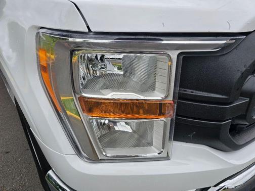 Oxford White 2021 Ford F-150 XL