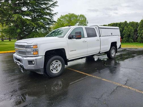 Summit White 2019 Chevrolet Silverado 2500 LT