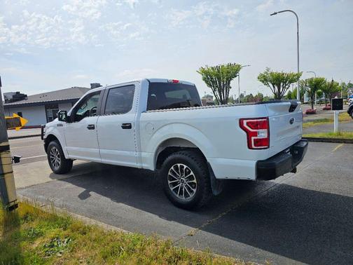 Oxford White 2018 Ford F-150 XL