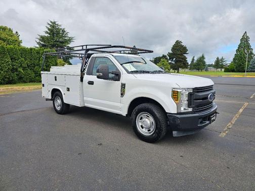 Oxford White 2019 Ford F-350 XL