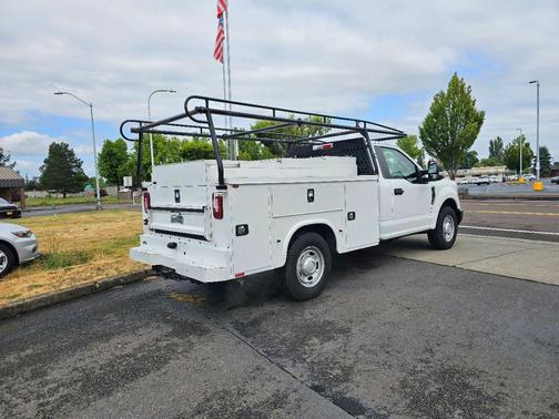 Oxford White 2019 Ford F-350 XL