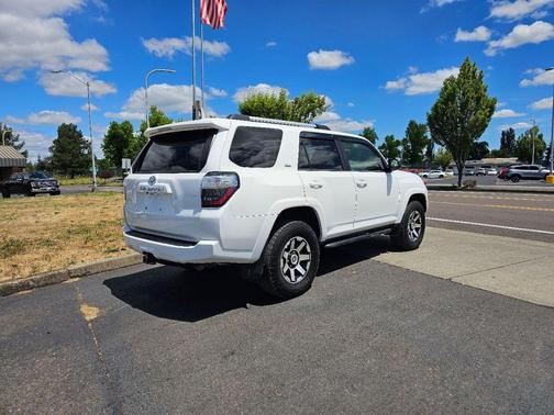 Super White 2021 Toyota 4Runner SR5