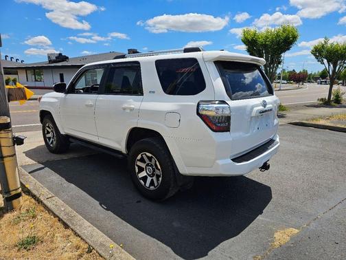 Super White 2021 Toyota 4Runner SR5