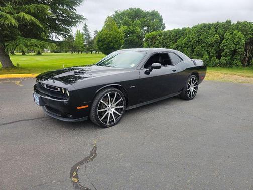 Pitch Black Clearcoat 2015 Dodge Challenger R/T Plus