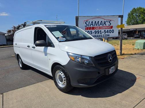 Arctic White 2022 Mercedes-Benz Metris Base