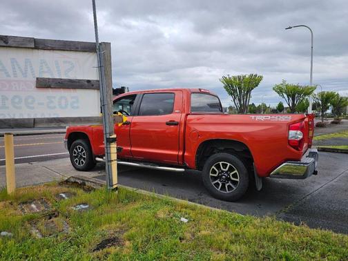 Inferno 2016 Toyota Tundra SR5