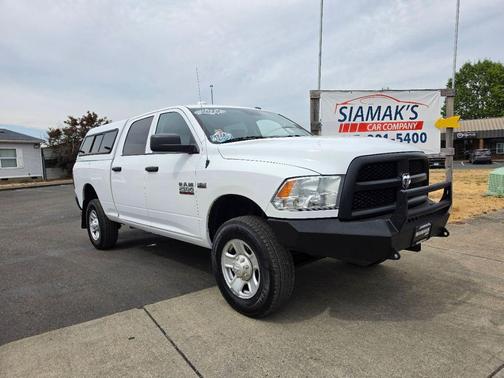 Bright White Clearcoat 2018 RAM 2500 Tradesman Crew Cab 4x4 6'4' Box