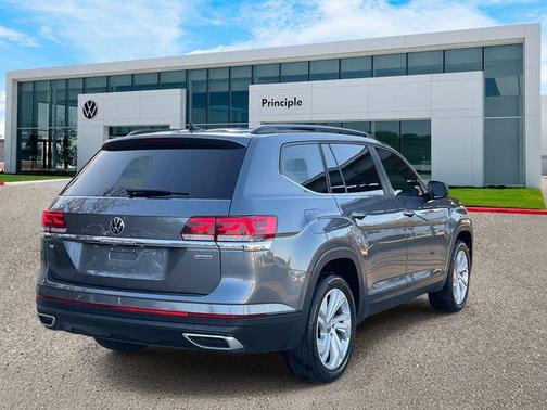 2022 Volkswagen Atlas 2.0T SE w/Technology 4MOTION