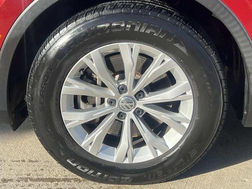 2018 Volkswagen Tiguan 2.0T SEL