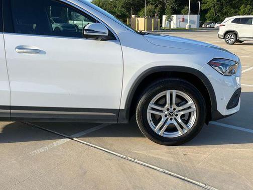 2023 Mercedes-Benz GLA 250 Base