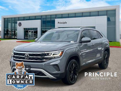 Gray 2021 Volkswagen Atlas Cross Sport 3.6L V6 SE w/Technology