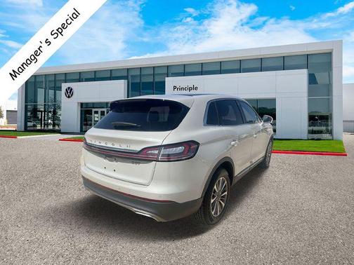 2020 Lincoln Nautilus Reserve