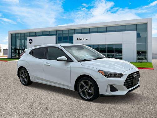 2019 Hyundai Veloster 2