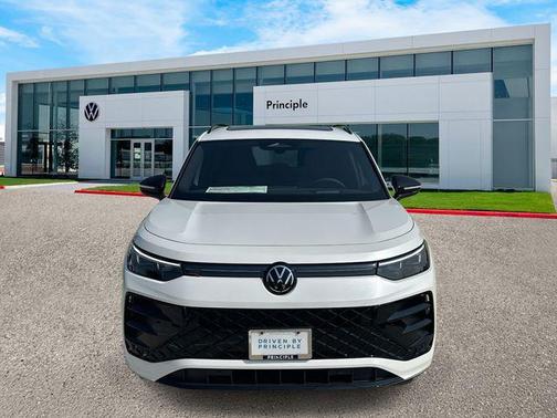 2025 Volkswagen Tiguan 2.0T SE R-Line Black 4MOTION