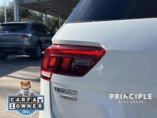 2020 Volkswagen Tiguan 2.0T SE R-Line Black