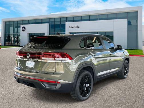2025 Volkswagen Atlas Cross Sport 2.0T SE w/Technology