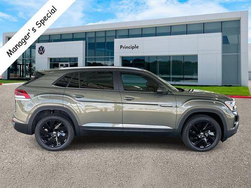 2025 Volkswagen Atlas Cross Sport 2.0T SE w/Technology