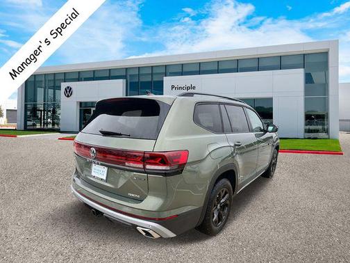 2025 Volkswagen Atlas 2.0T Peak Edition