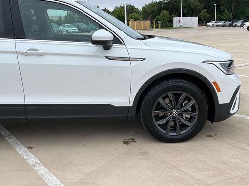 2024 Volkswagen Tiguan 2.0T SE 4MOTION