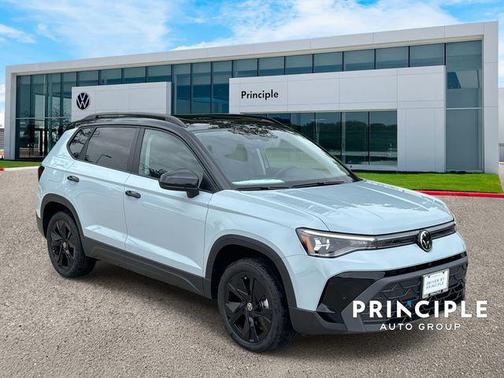 2025 Volkswagen Taos 1.5T SE Black