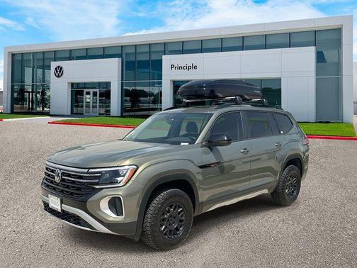 2025 Volkswagen Atlas 2.0T Peak Edition