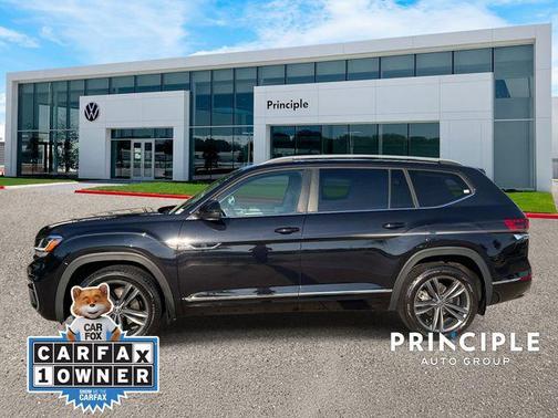 Black 2022 Volkswagen Atlas 3.6L SEL