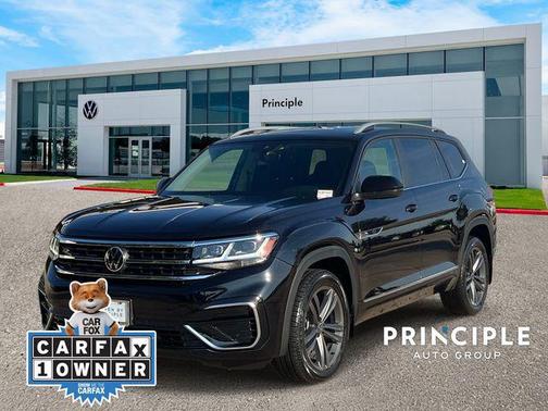 Black 2022 Volkswagen Atlas 3.6L SEL