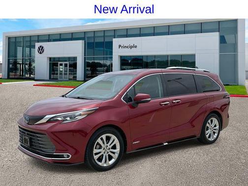 2021 Toyota Sienna Limited 7-Passenger