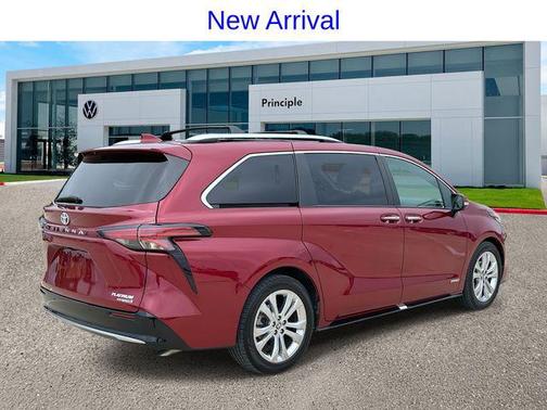 2021 Toyota Sienna Limited 7-Passenger