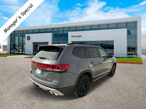 2025 Volkswagen Atlas 2.0T Peak Edition