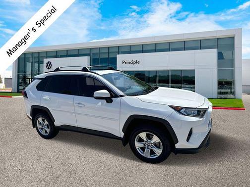 2020 Toyota RAV4 XLE