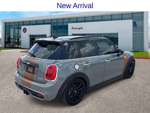 2017 MINI Hardtop Cooper S