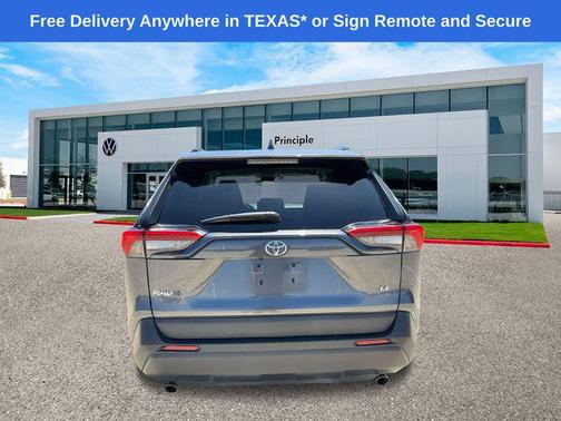 2021 Toyota RAV4 LE