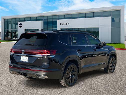 2026 Volkswagen Atlas 2.0T SE w/Technology 4MOTION
