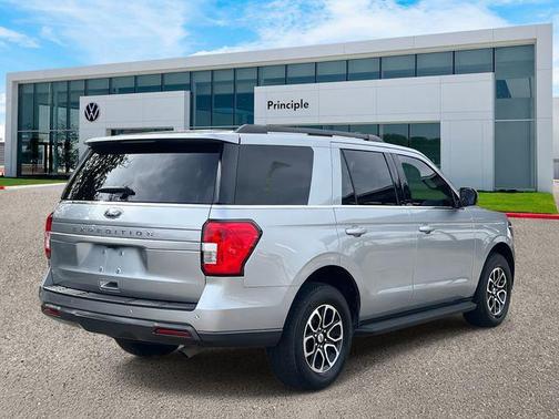 2023 Ford Expedition XLT