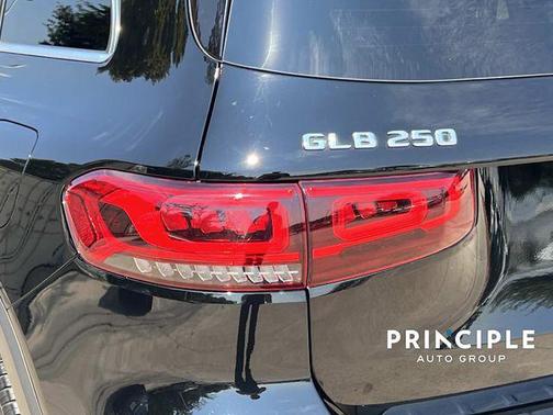 2023 Mercedes-Benz GLB 250 Base