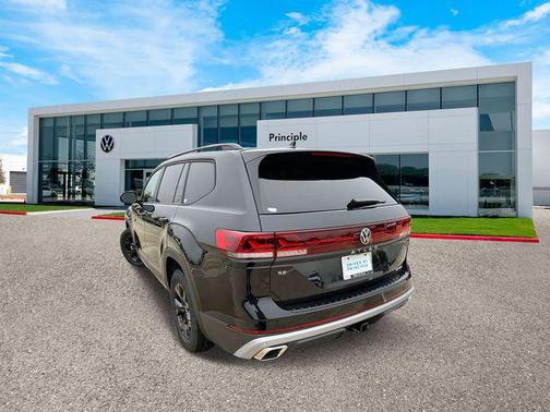 2025 Volkswagen Atlas 2.0T Peak Edition