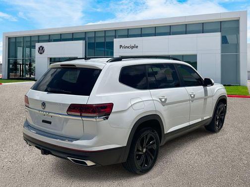 2023 Volkswagen Atlas 3.6L SE w/Technology