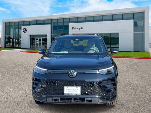 2025 Volkswagen Tiguan 2.0T SE R-Line Black 4MOTION
