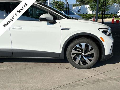 2025 Volkswagen ID.4 Pro