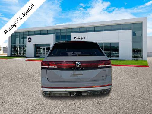 2025 Volkswagen Atlas 2.0T Peak Edition