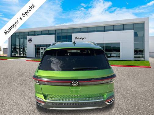 2025 Volkswagen Taos 1.5T SE