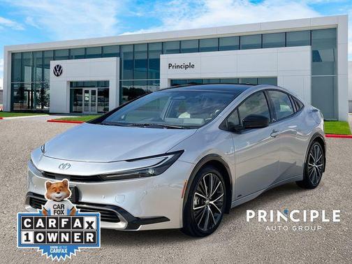 2025 Toyota Prius XLE