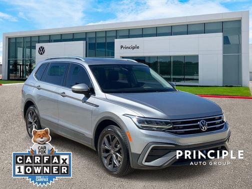 Silver Metallic 2023 Volkswagen Tiguan 2.0T SE