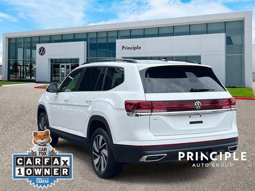 2024 Volkswagen Atlas 2.0T SE w/Technology